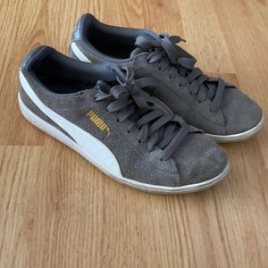 Puma Grey Lifestyle Sneakers. Size 7.5 Women.